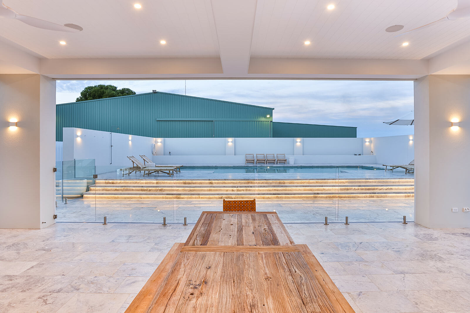 X-Trainer fibreglass swimming pool