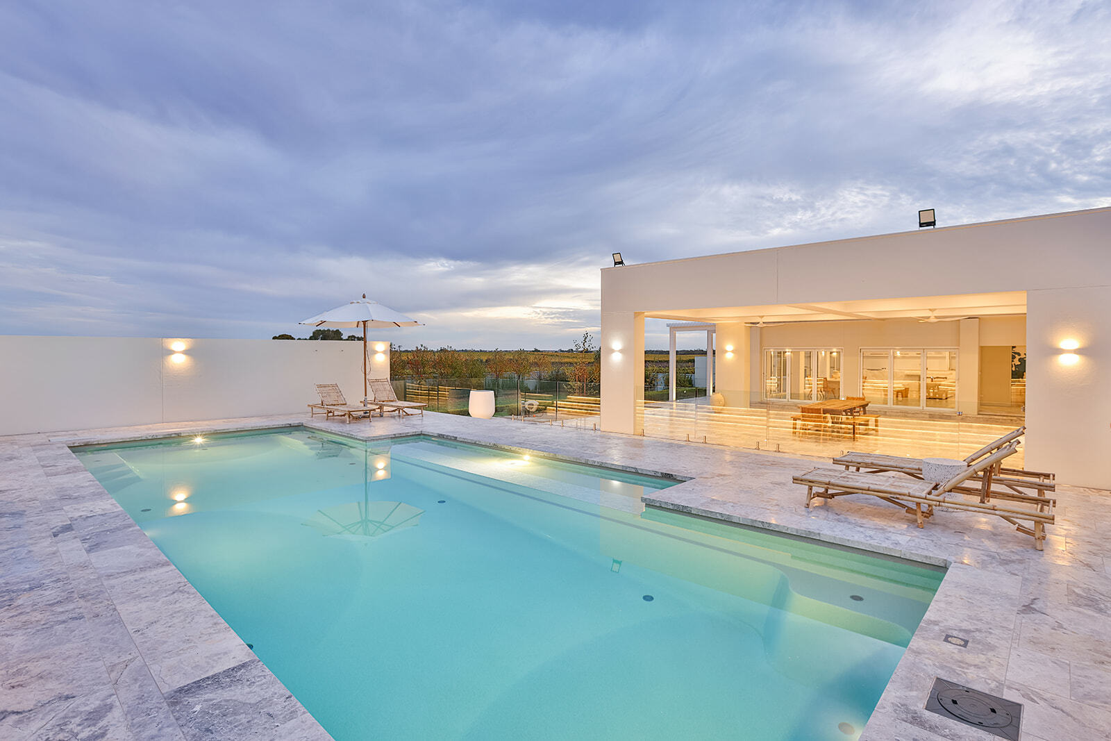 X-Trainer fibreglass swimming pool